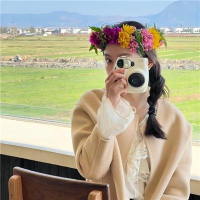 一线女星与前任深夜同框，好友出面澄清，长达一周持续发酵